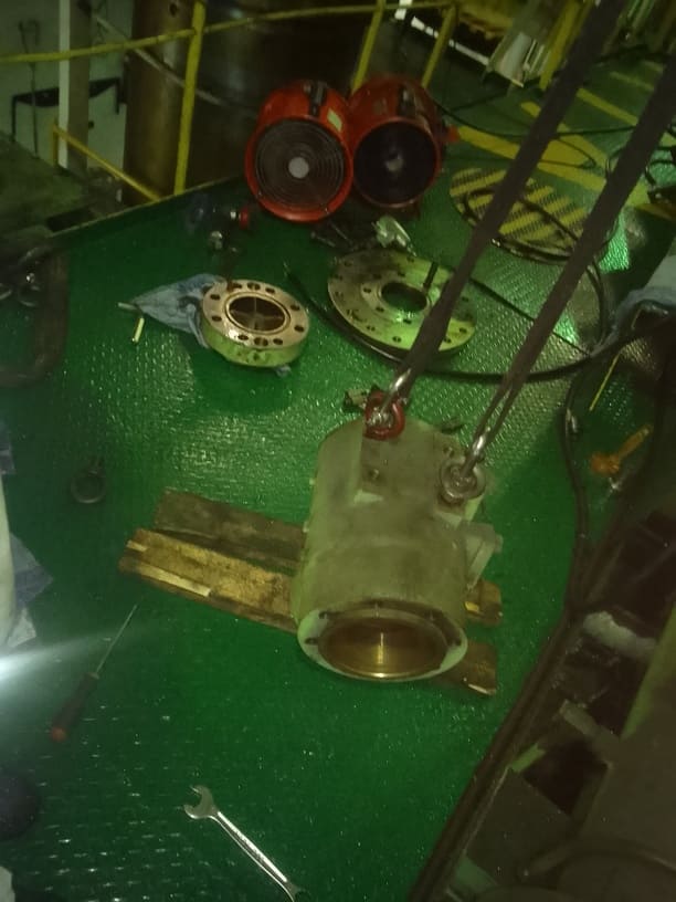 mainenginepneumaticmaneuveringsystem